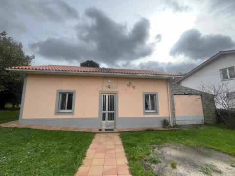 Casa de 117 m<sup style='color: #000;'>2</sup> con 2 habitaciones y 1 baños en Alto del Castaño.