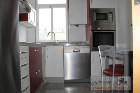 Piso de 67 m<sup style='color: #000;'>2</sup> con 3 habitaciones y 1 baños en Jubia.