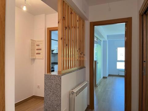 Piso de 94 m<sup style='color: #000;'>2</sup> con 3 habitaciones y 2 baños en Santa Cecilia.