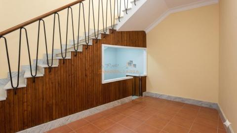 RENDERS